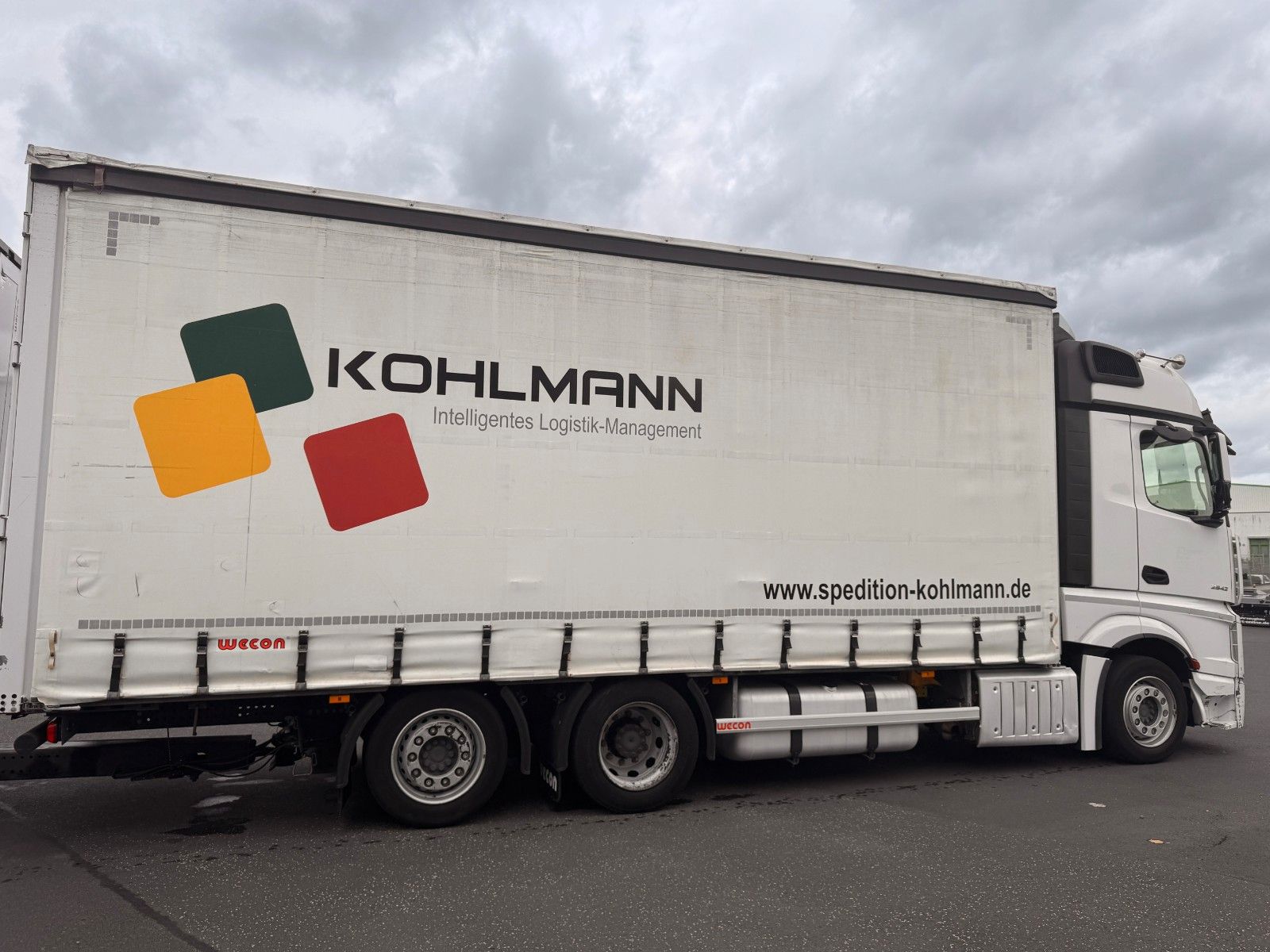 Fahrzeugabbildung Mercedes-Benz Actros 2542 LnR 6x2 Retarder Standklima