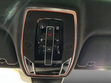 صورة مصغرة 18 لـ 2024 AUDI S8