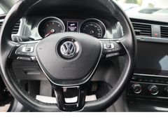 Fahrzeugabbildung Volkswagen Golf 1hd Navi Tempo SHZ Scheckheftgepflegt