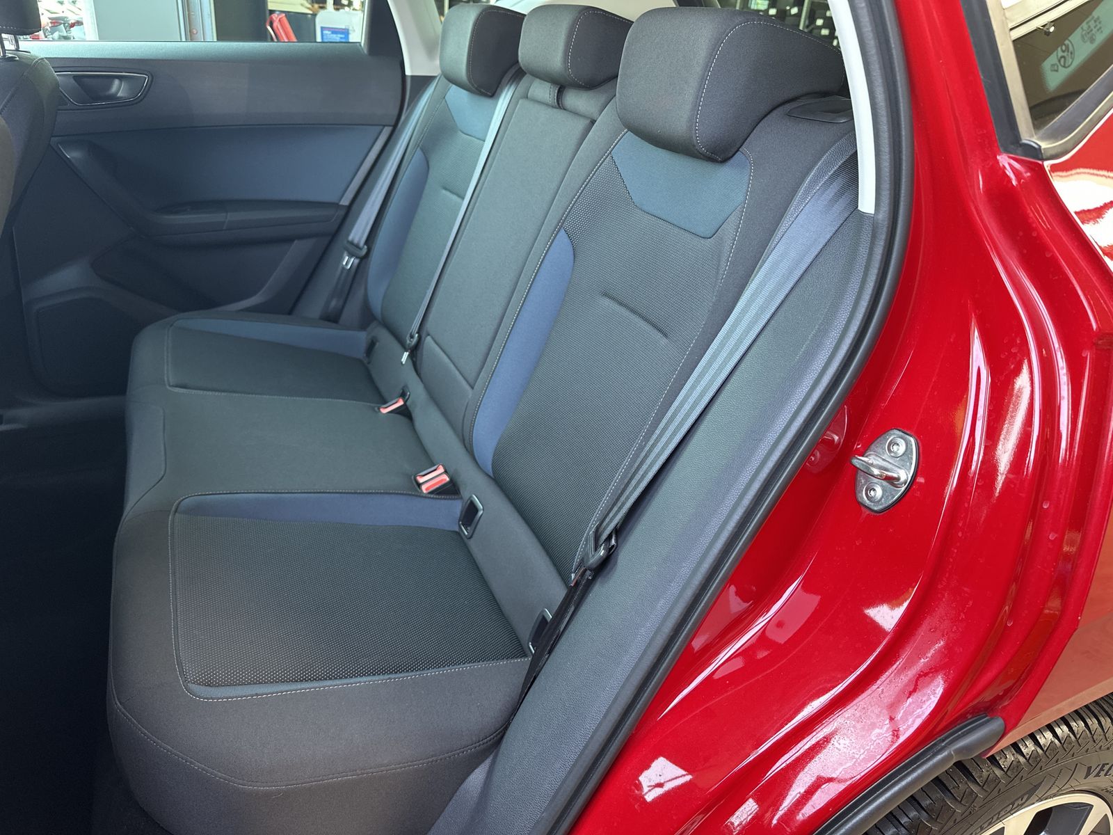 Fahrzeugabbildung SEAT Ateca 1.4 TSI DSG Style NAV+LED+360°+AHK
