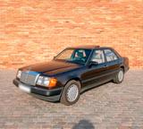 Mercedes-Benz Mercedes Benz W124 300d Diesel Limousine U... - Mercedes-Benz 300 W124 mit Diesel-Antrieb