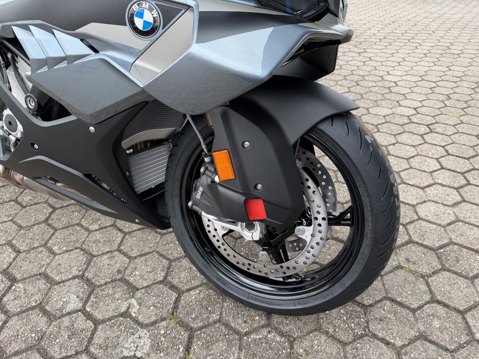 Fahrzeugabbildung BMW S 1000 RR Akrapovic, M-Kette, Race Paket