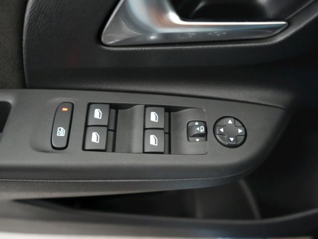 Corsa-e F GS 50kWh AT+LED MATRIXLICHT+NAVI+RÜCKF
