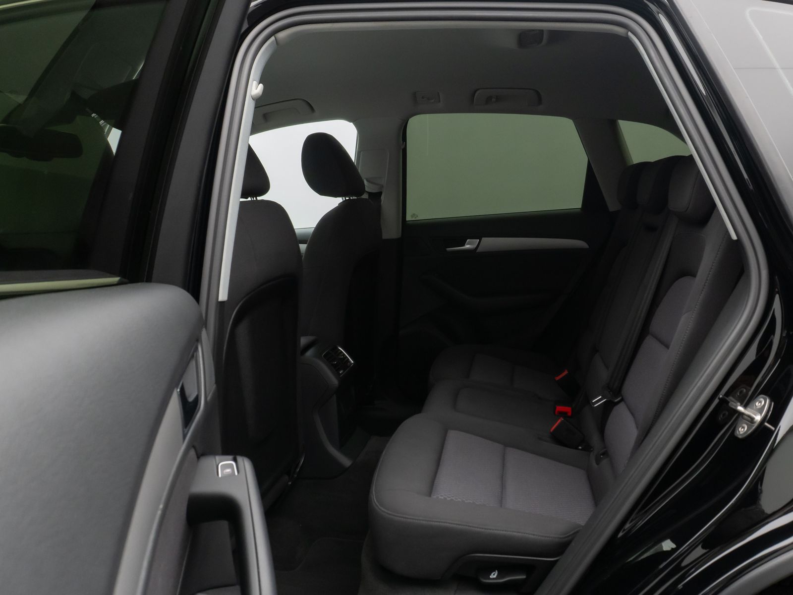 Fahrzeugabbildung Audi Q5 3.0 TDI 180 kW quattro Navi Sitzhzg PDC AHK