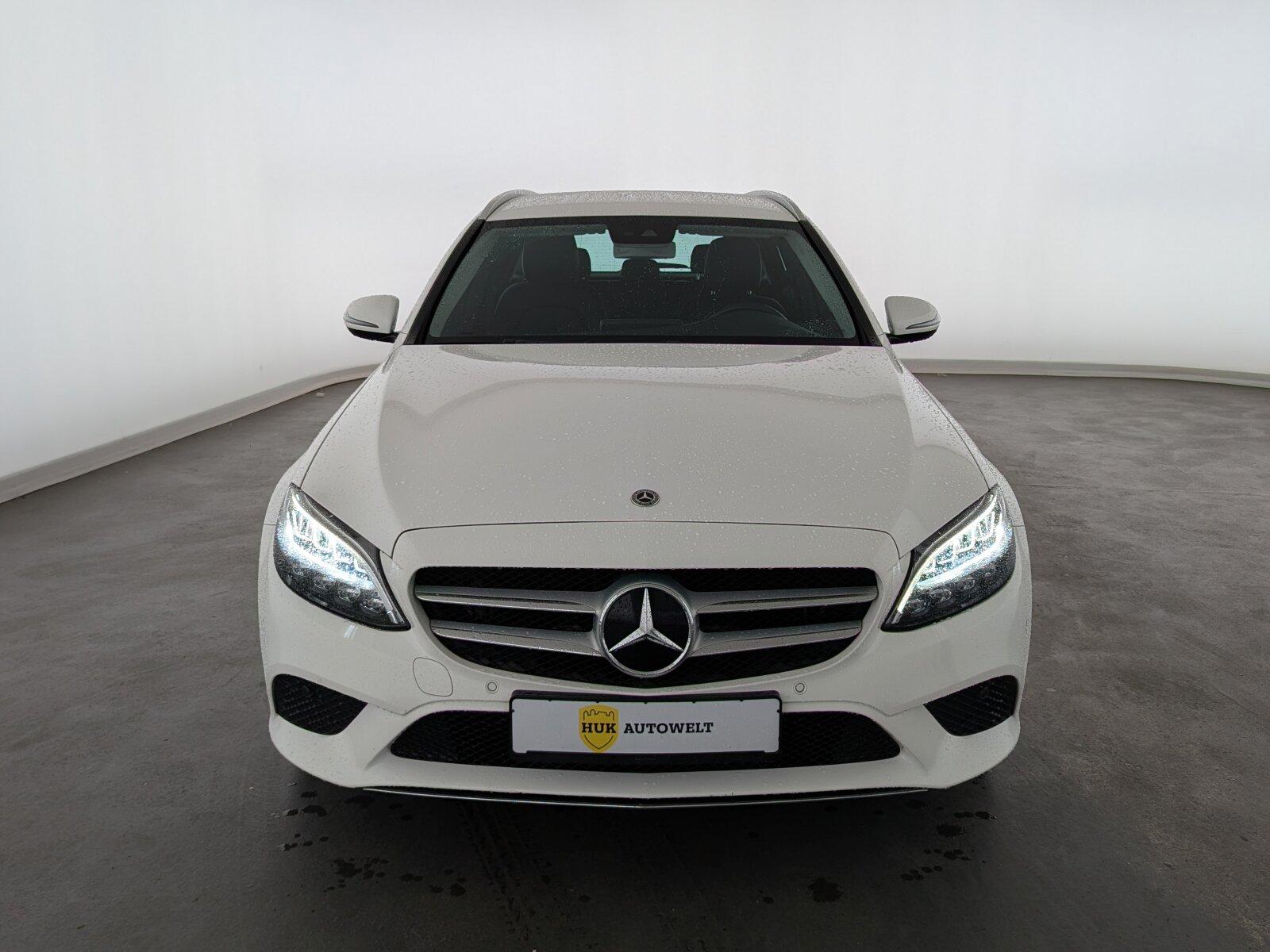 Mercedes-Benz C 300 T Avantgarde LED+NAVI+SHZ+RFK+TEMP+BC/FIS