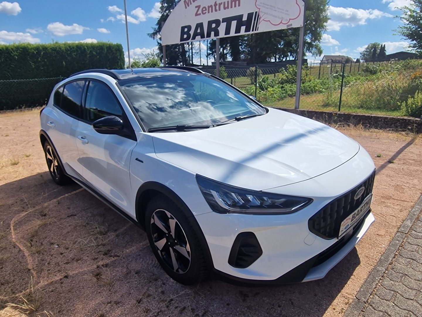 Fahrzeugabbildung Ford Focus Active X Sportpaket Navi Digitales Cockpit