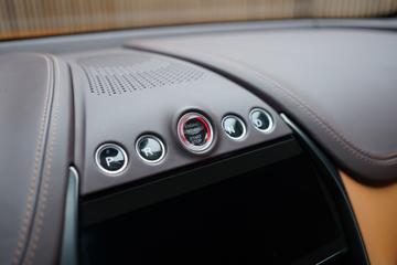 صورة مصغرة 14 لـ 2022 Aston Martin DBX