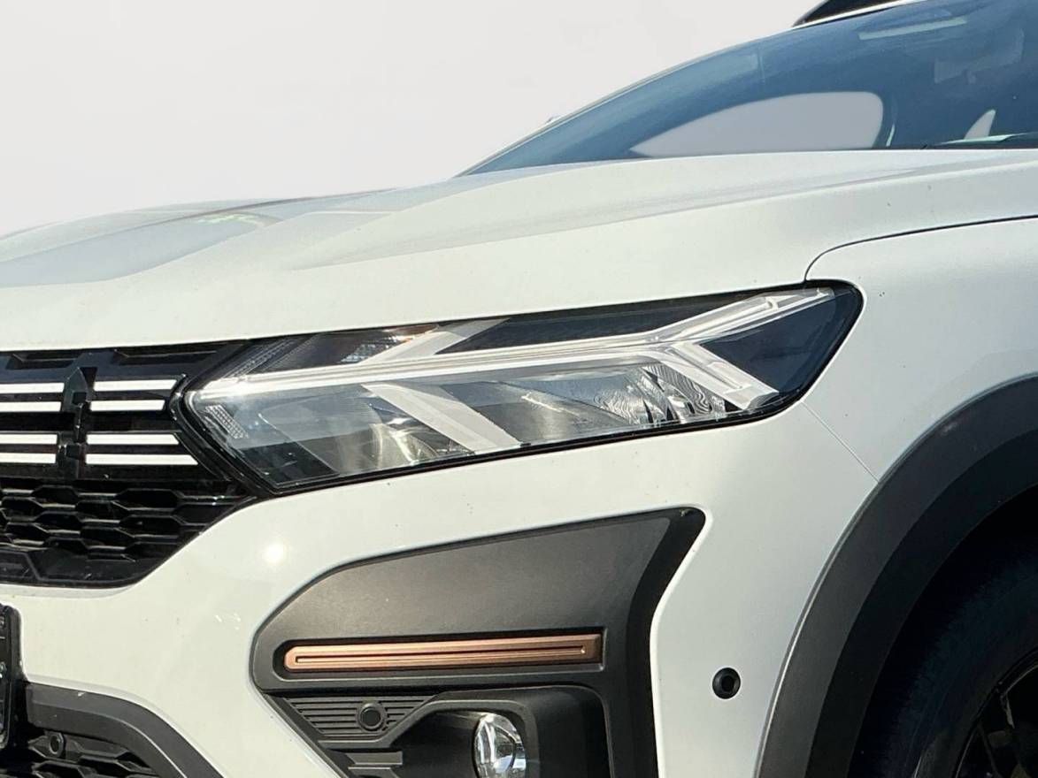 Fahrzeugabbildung Dacia Sandero Stepway Extreme+ ECO-G 100