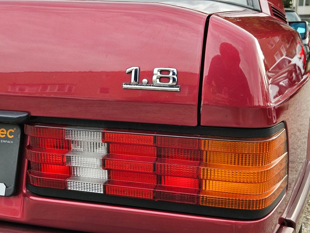 Mercedes-Benz 190