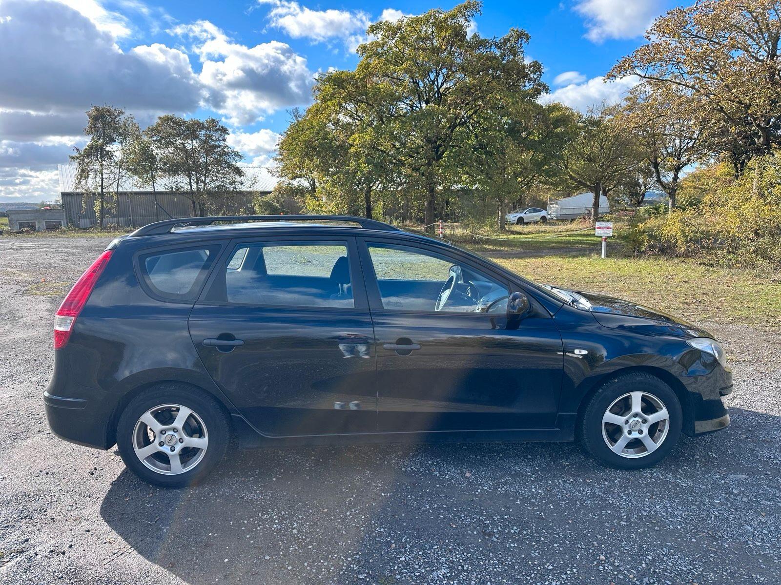 Hyundai i30 2011 — engine 109 HP (80kW)