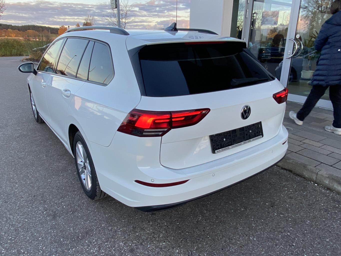 Volkswagen Golf Variant 2.0 TDI Life NAVI+LED+AHK+KAMERA+AP