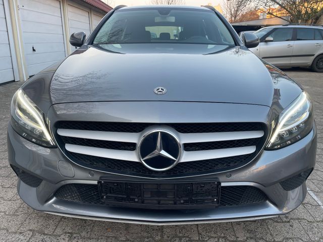 Mercedes-Benz C 180 T-Modell LED Navi Kamera Volleder