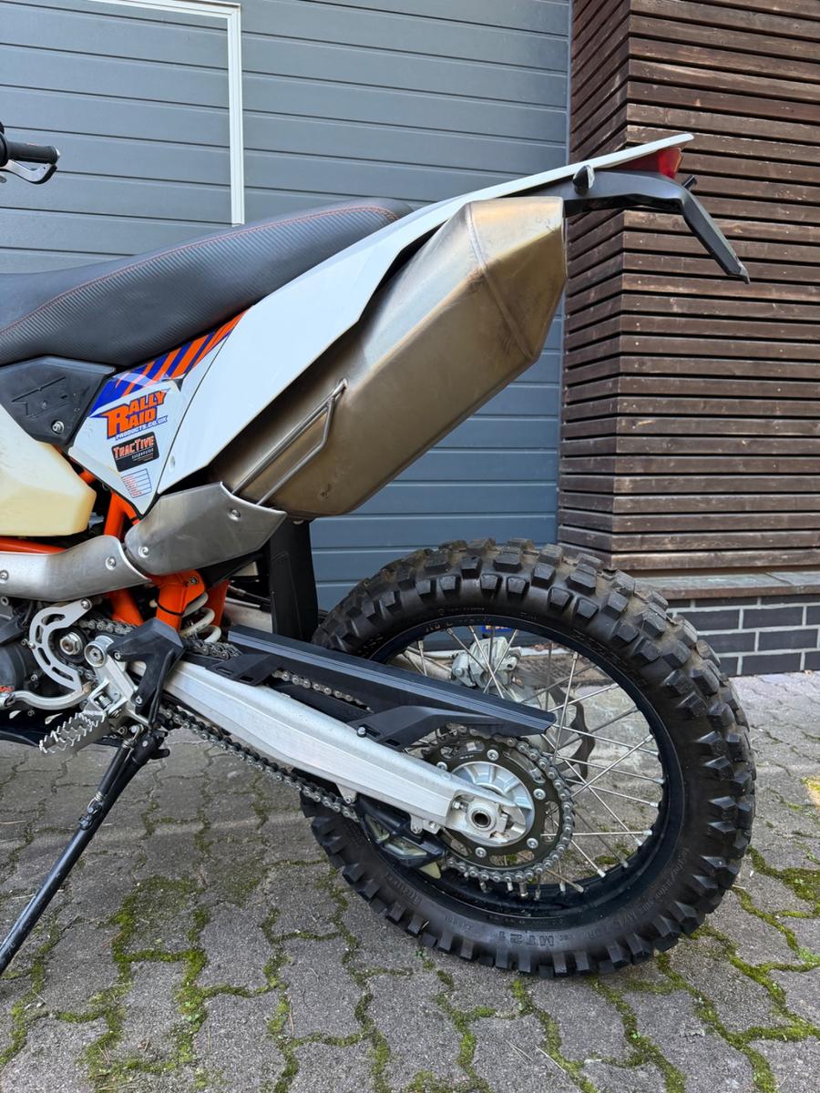 KTM Enduro 2013 — салон