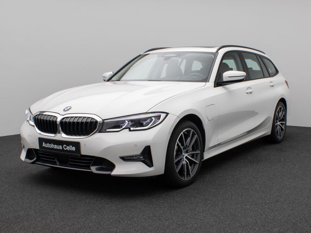 BMW 330e xDr Tour Sport Line ACC HUD Pano HiFi Laser