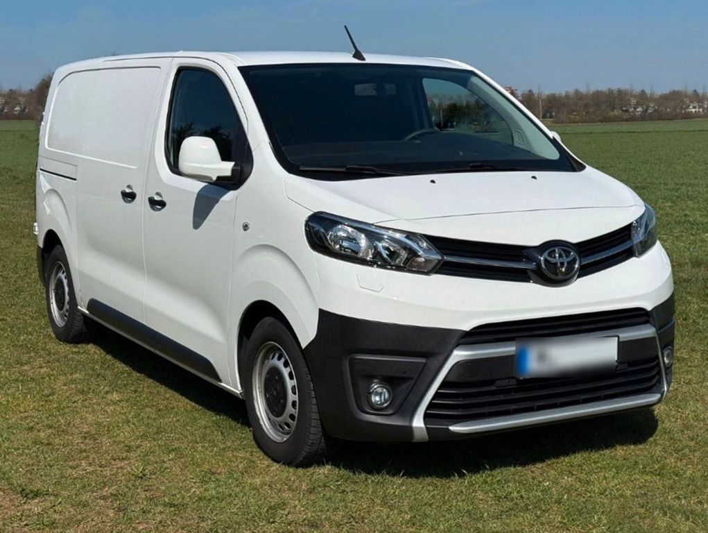 Image of Toyota Verso
