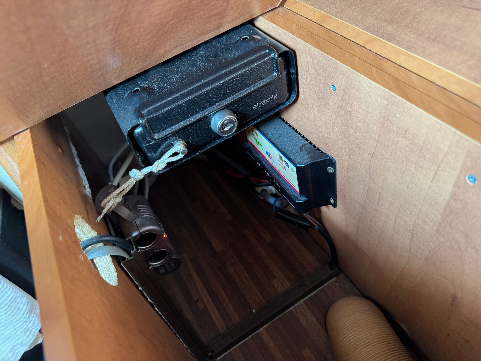 Fahrzeugabbildung Carthago TOURER C1 T 145 H FIAT DUCATO MAXI SOLAR TV SAT