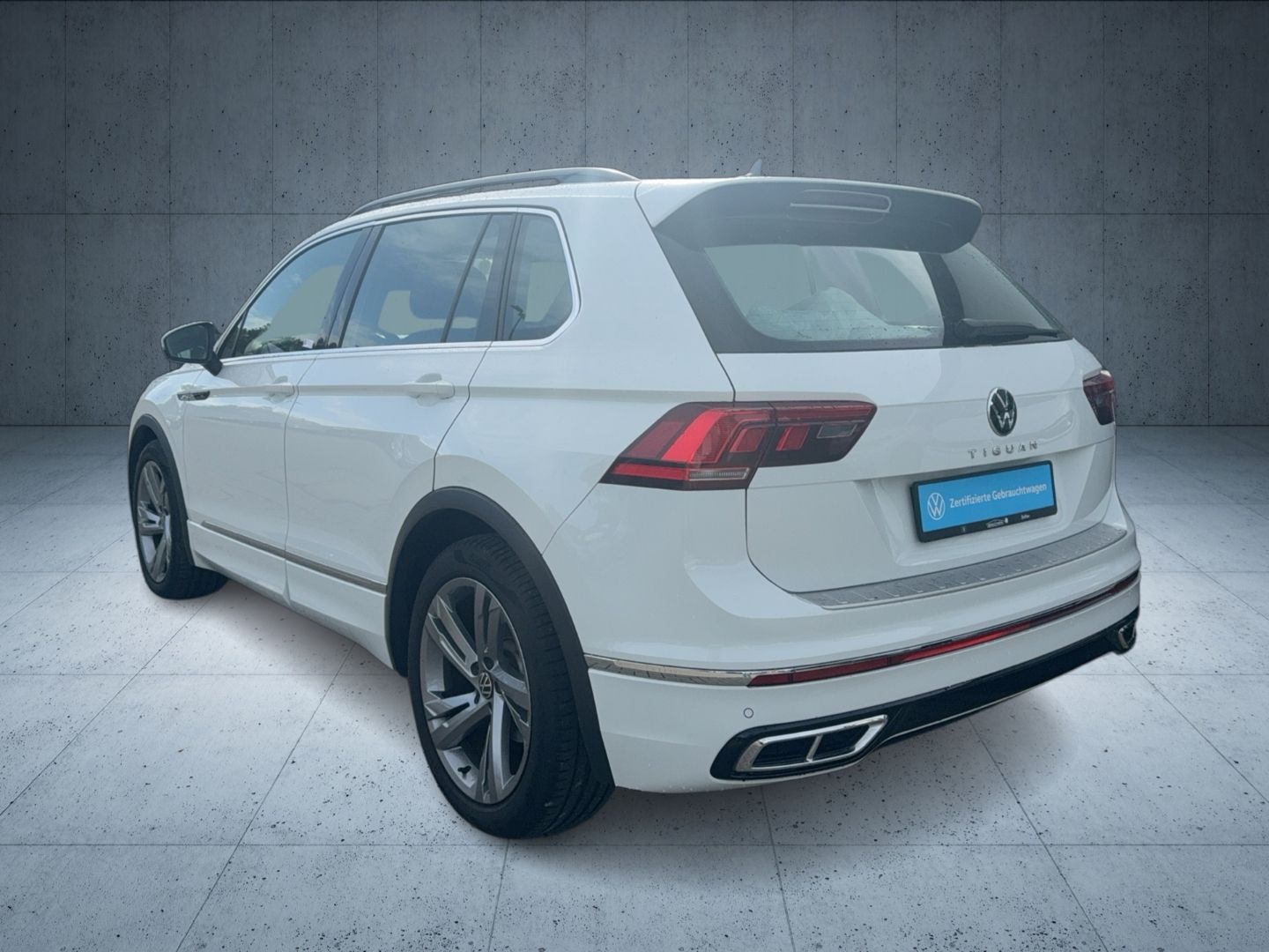 Volkswagen Tiguan R-Line 1.5 TSI DSG ACC LED CARPLAY NAVI foto 2