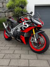 Aprilia Tuono V4 Factory 