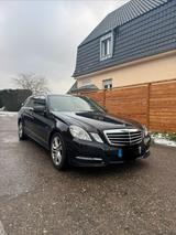 Mercedes-Benz Mercedes Benz W212 220CDI - Mercedes-Benz 220 mit Diesel-Antrieb: Cdi