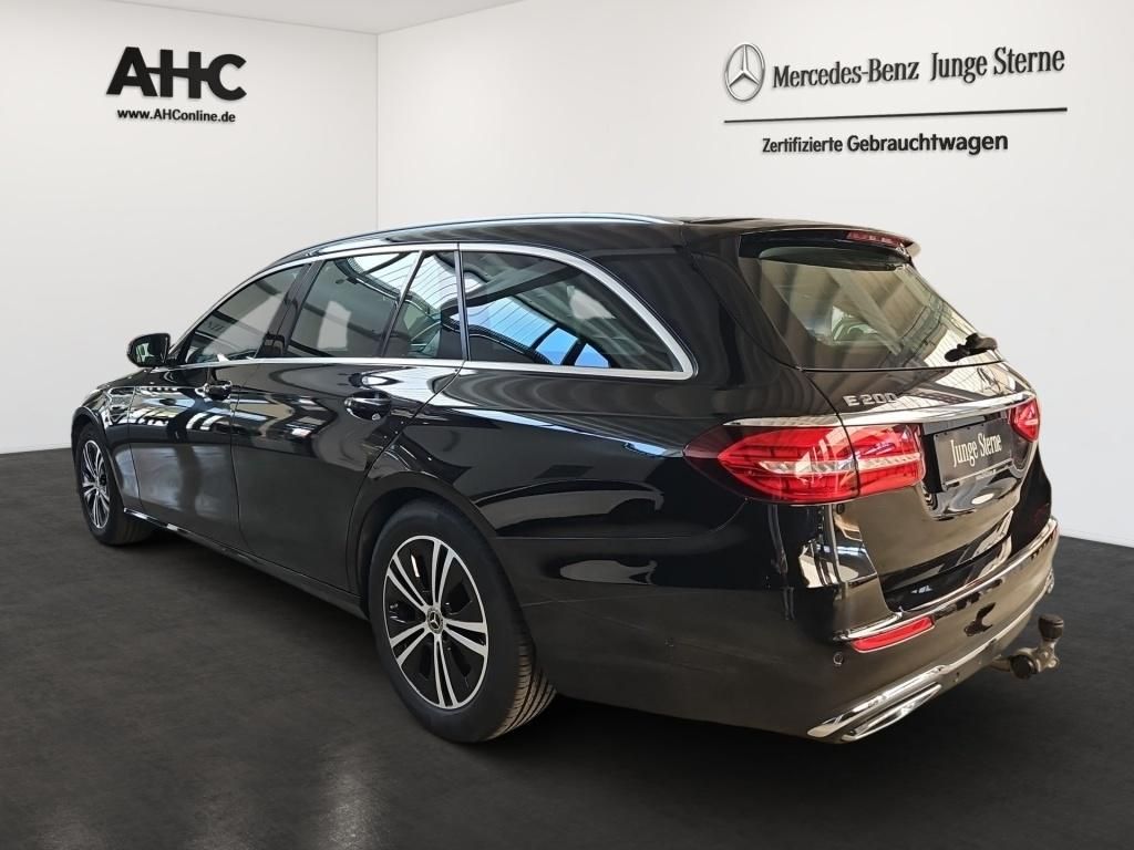 Fahrzeugabbildung Mercedes-Benz E 200 T Avantgarde ACC AHK MBUX-HighEnd Kamera