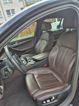BMW 530d A - M Paket Scheckheft  Nappa Leder - BMW 530 in Duisburg