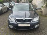Skoda Octavia Lim. Elegance - Skoda Octavia aus 2011: Elegance