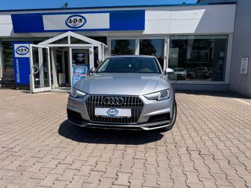 Audi A4 Allroad - 1