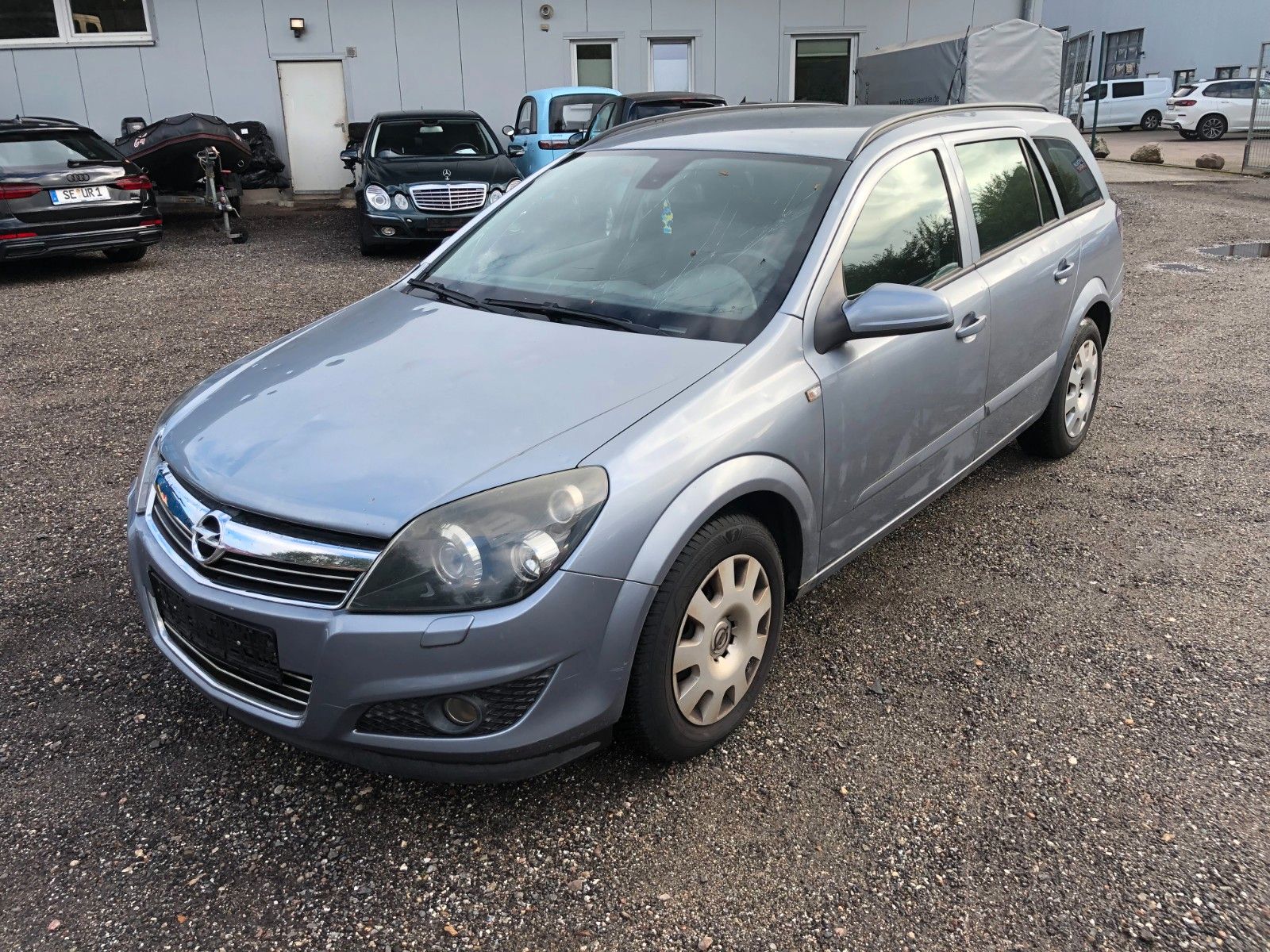 Fahrzeugabbildung Opel Astra H Caravan Innovation Hagelschaden