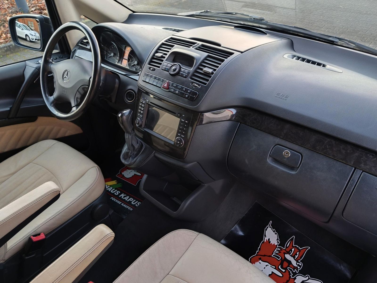 Fahrzeugabbildung Mercedes-Benz Viano 3.0 X-Clusive lang/6-Sitze/Alcantara/Navi