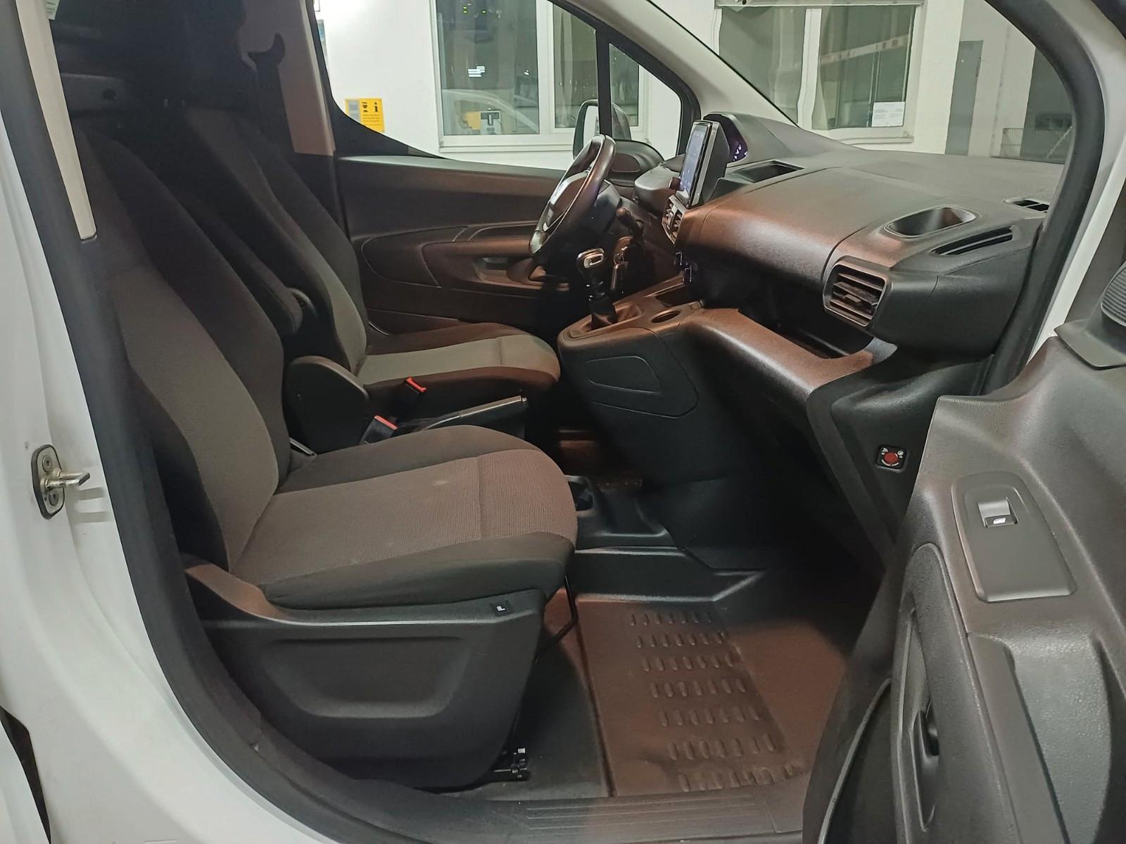 Peugeot Partner Premium L1 Klima*Navi*PDC*Tempomat*SHZ*
