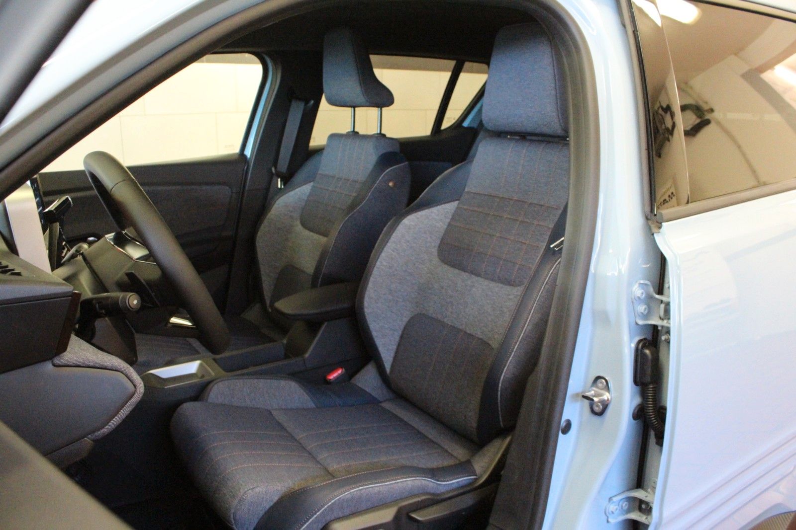 Fahrzeugabbildung Renault R 4 150 Comfort Range Techno*Winterpaket*