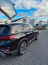 Hyundai SANTA FE 2.2 CRDi Premium 4 WD 8AT SEVEN Premium - Hyundai SANTA FE: 7 Sitzer