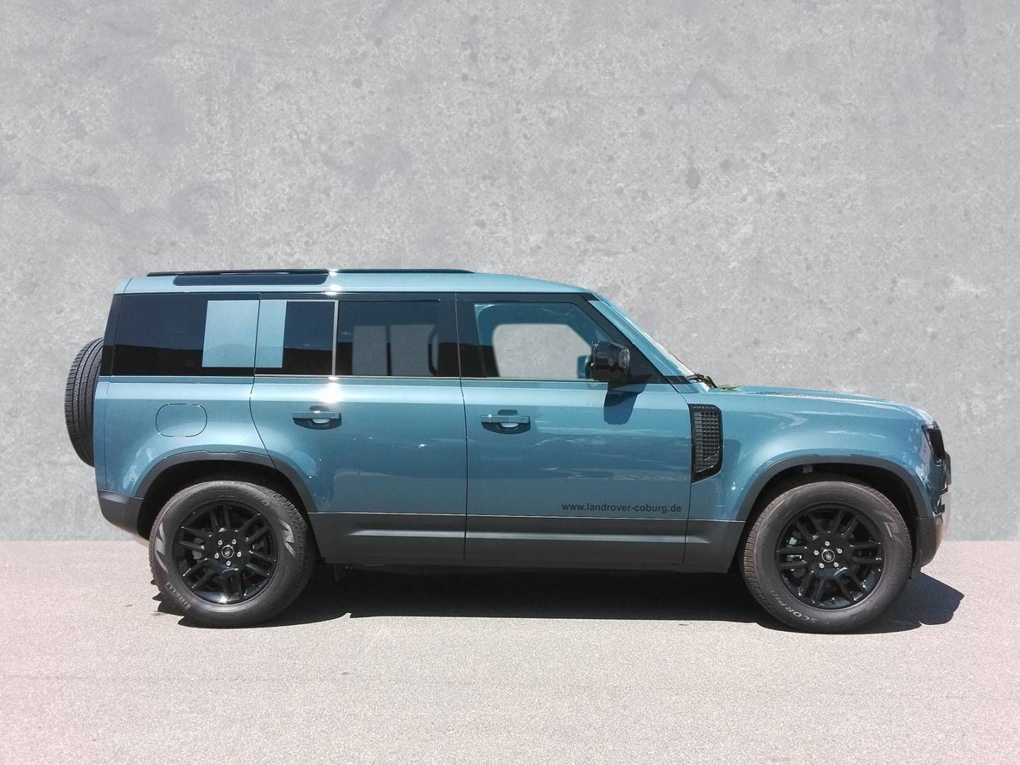 Fahrzeugabbildung Land Rover Defender 110 D250 S