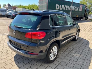 Volkswagen Tiguan - 8
