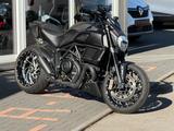 Ducati Diavel Carbon Performance-Viele-Extras - DUCATI DIAVEL CARBON
