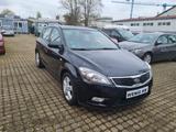 Kia cee'd / Ceed 1.4 CVVT Attract - Kia: Cee D Attract