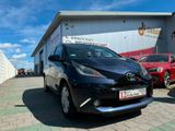Toyota Aygo AYGO x-play touch 1Hand Kamera - Toyota in Bonn