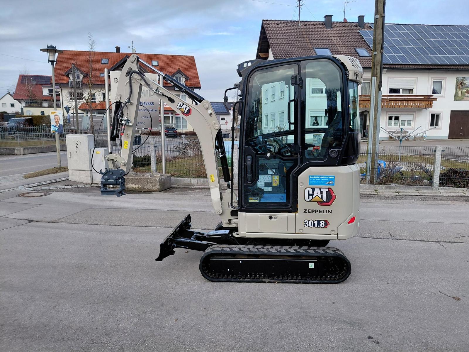 CAT 301.8 Powertilt