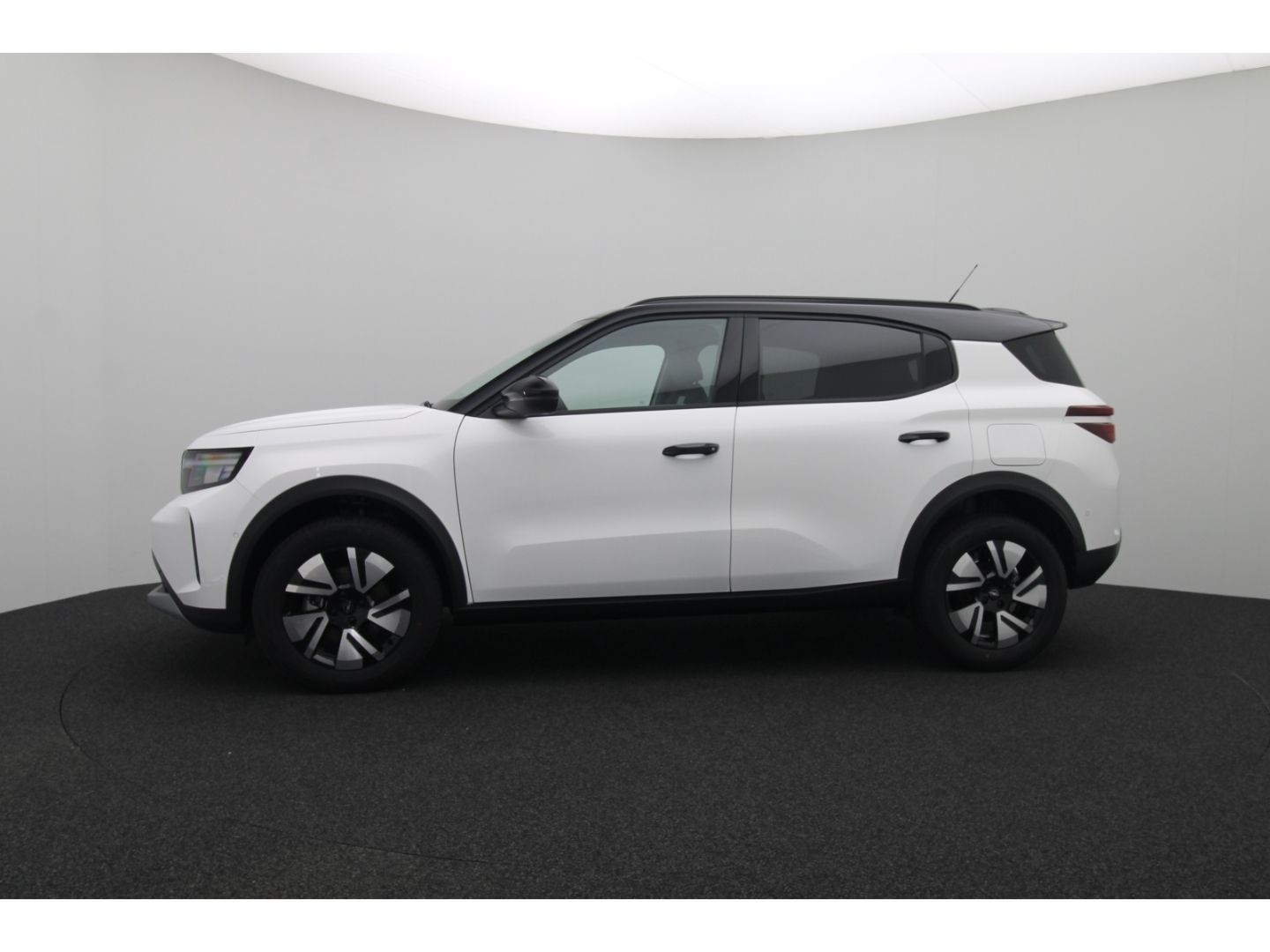 Fahrzeugabbildung Opel Frontera Mild Hybrid 107 kW GS ++ Sitzheizung++