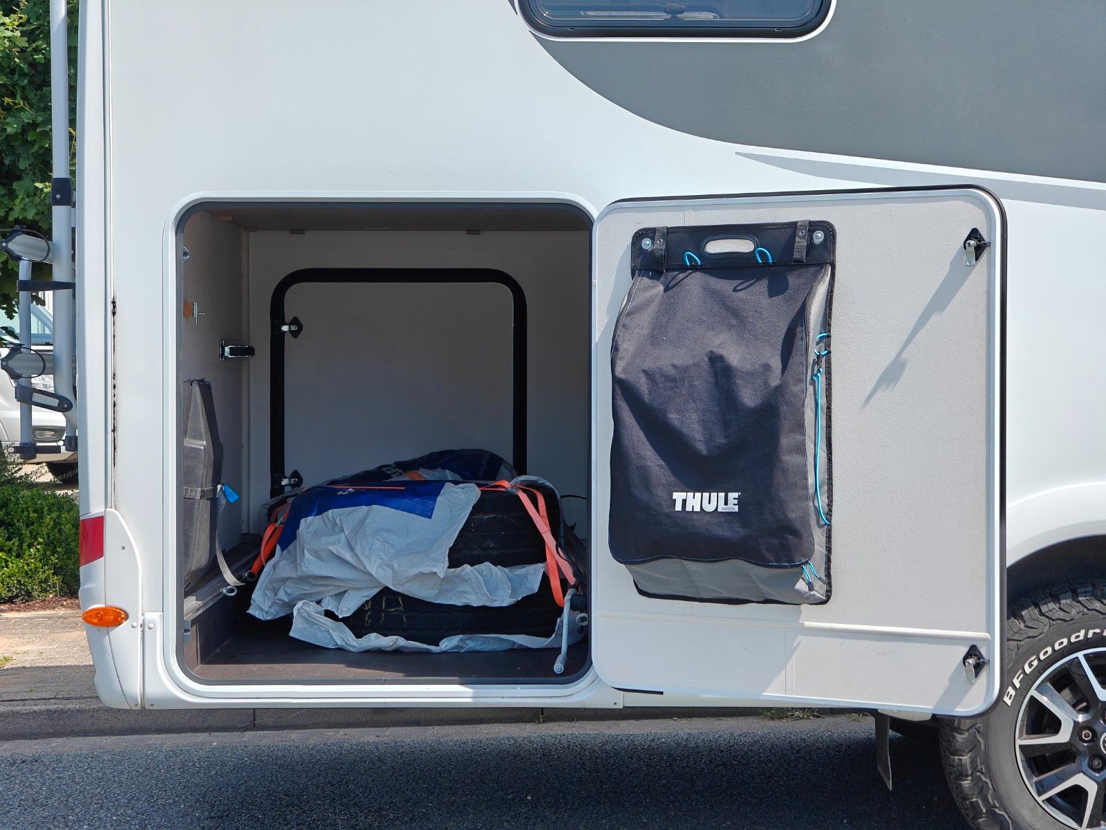 Fahrzeugabbildung Carado T-447 Clever+ Edition - SAT, TV, A/T, Hubbett -