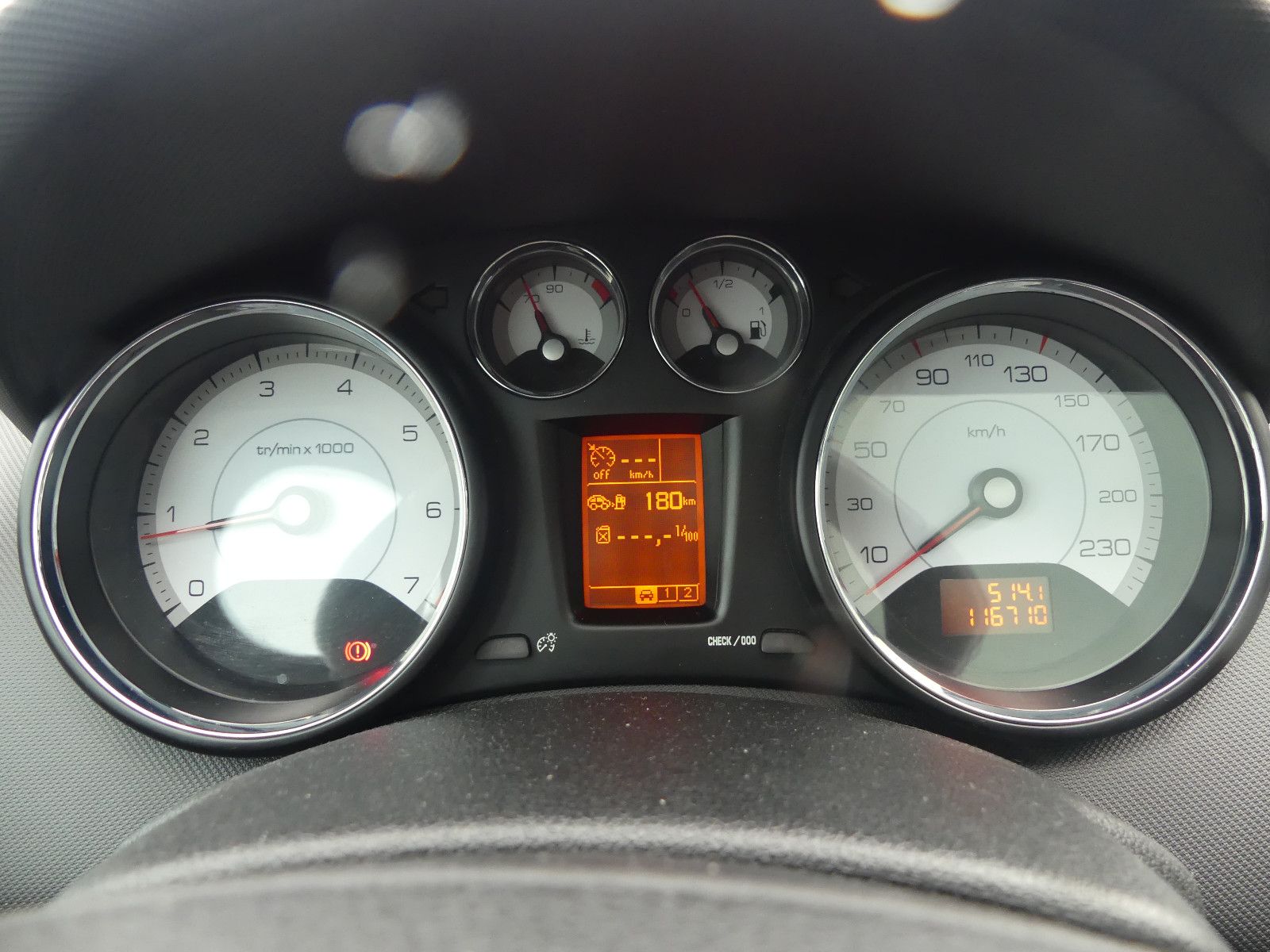 Fahrzeugabbildung Peugeot 308 Sport Plus 150 THP *PDC*SITZHZG*PANO*LM*GRA*