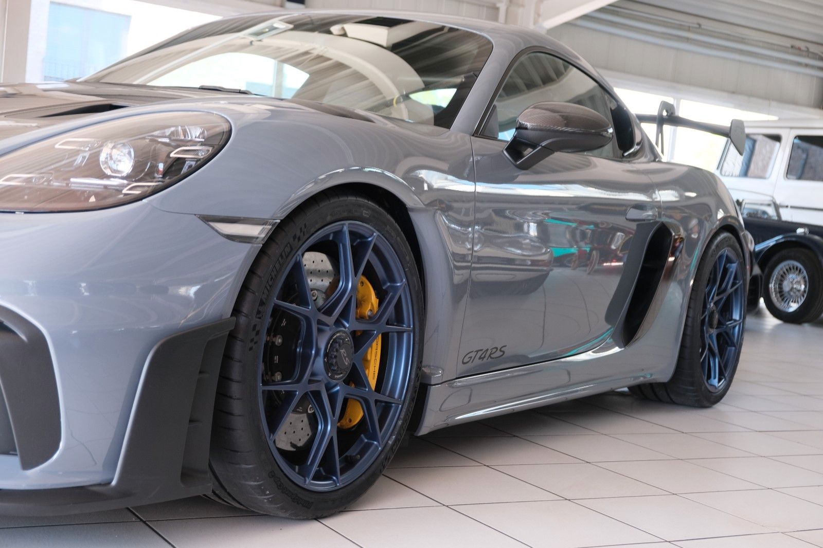 Fahrzeugabbildung Porsche Cayman GT4 RS/Weissach/PCCB/Approved 2028