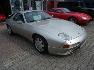 1990 Porsche 928 照片 4