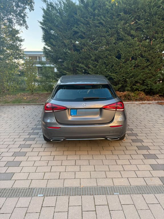 Image of Mercedes-Benz A 220
