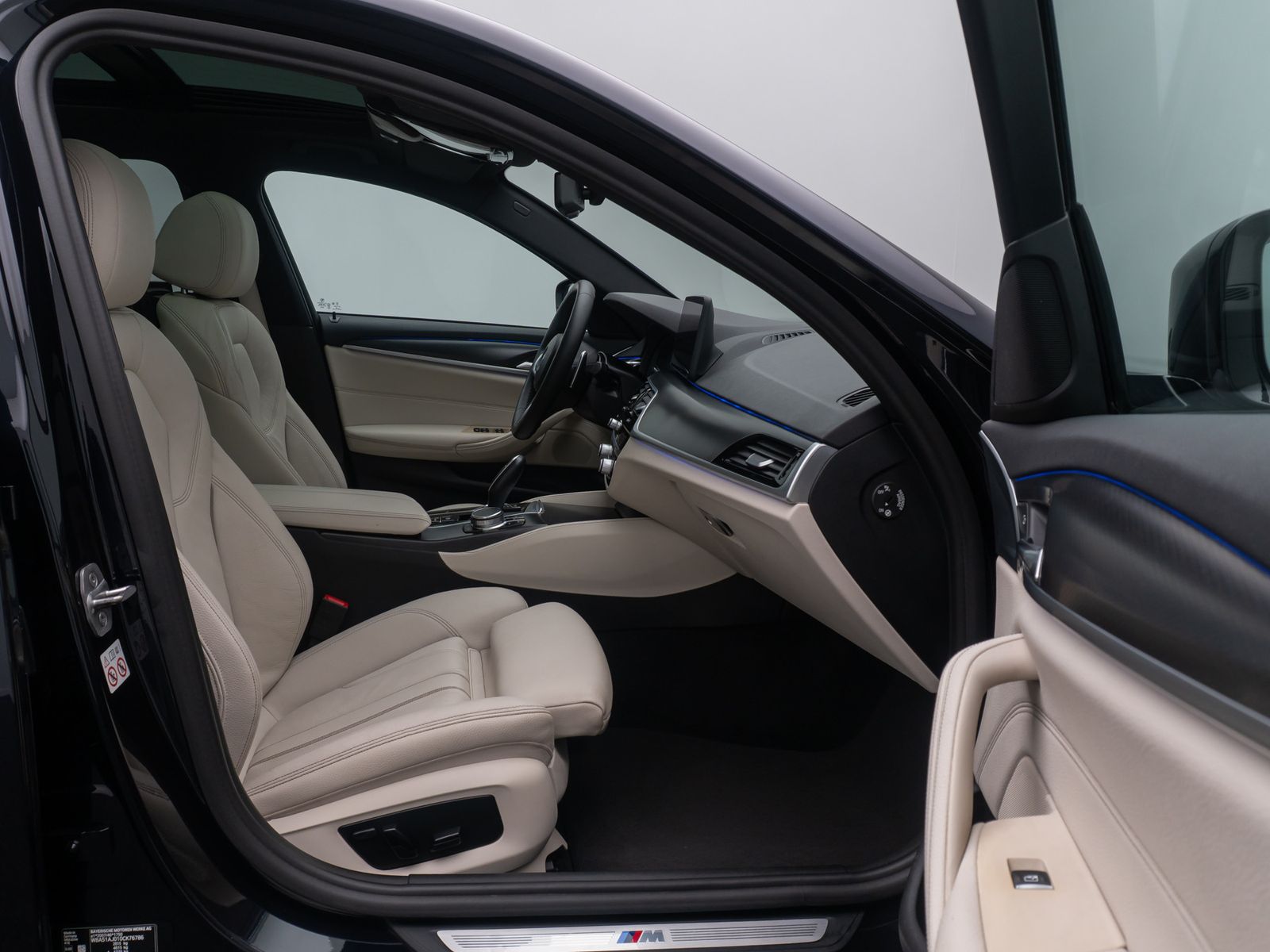 Fahrzeugabbildung BMW 540d xD M Sport FondEnt Kamera HiFi Panorama TV