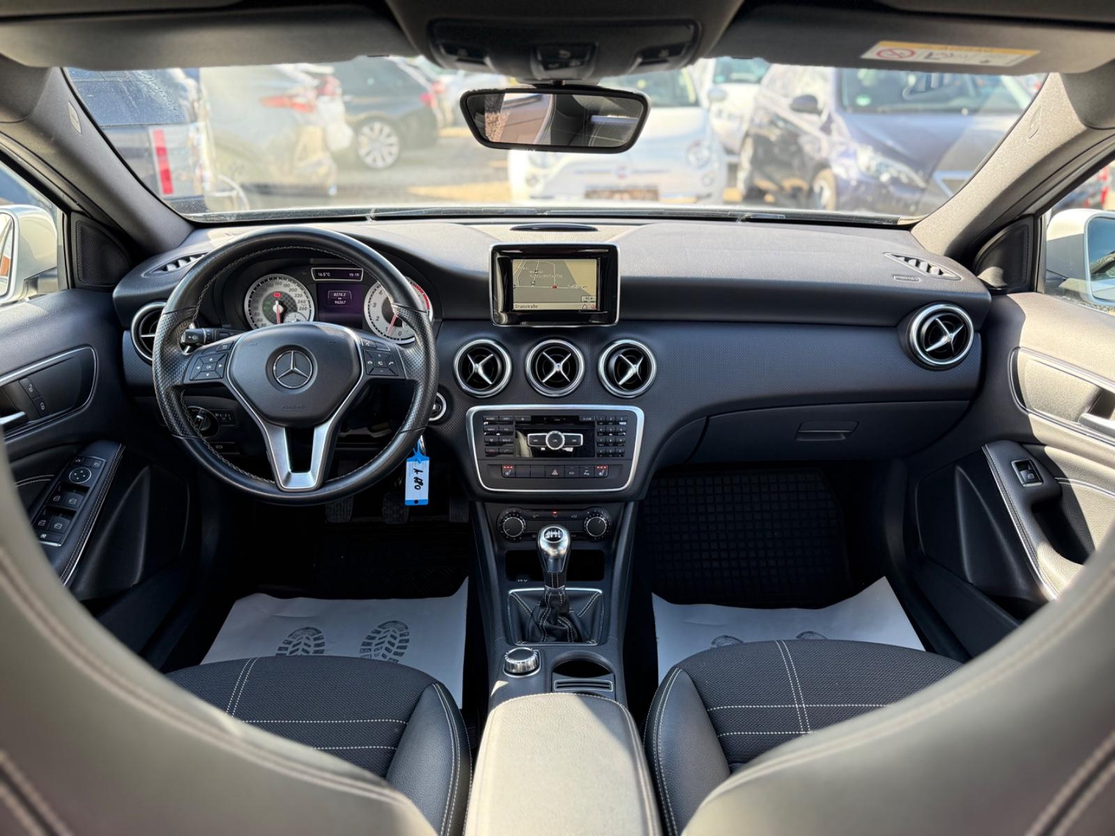 Mercedes-Benz A 180 BlueEfficiency /URBAN/PDC/NAVI/SHZ/USW