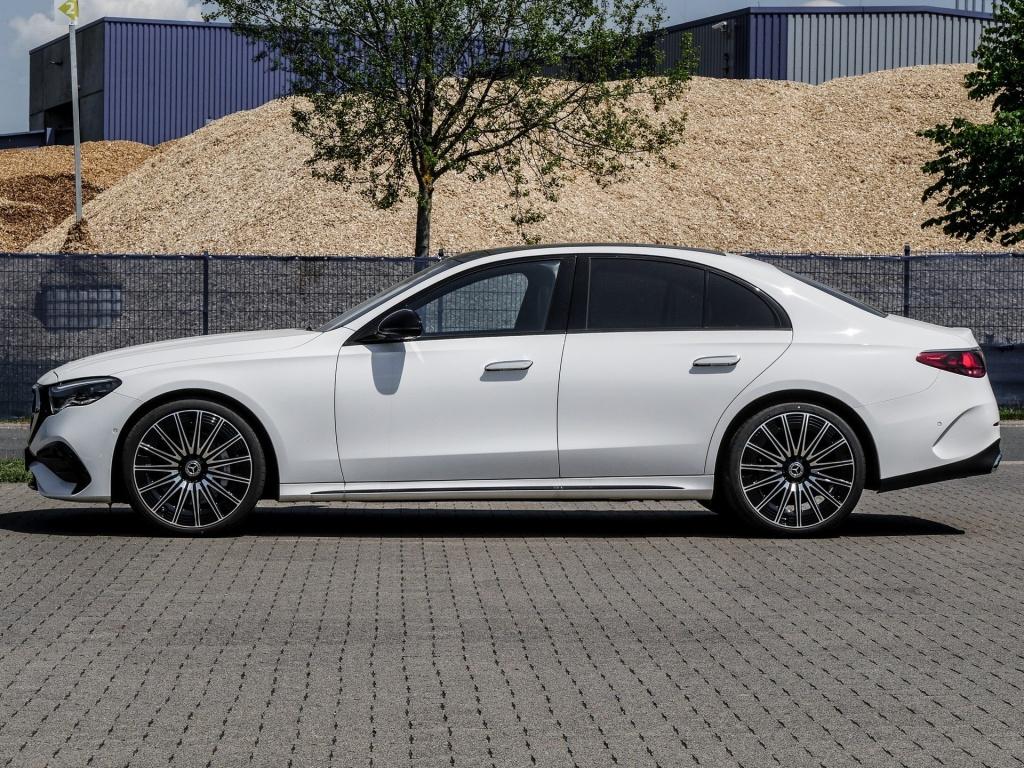 Mercedes-Benz E 220 d 4M AMG-Sport/Pano/Super/Burm/360/Night