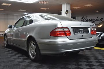 Mercedes CLK 200 - 4