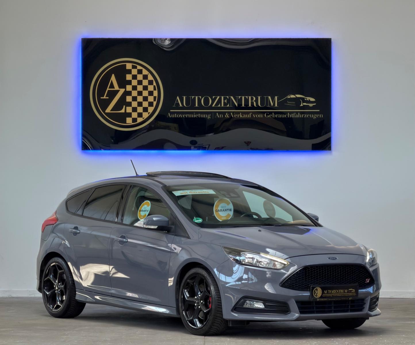 Ford Focus ST Lim. *GARANTIE*RECARO*S-DACH*NARDO-GRAU