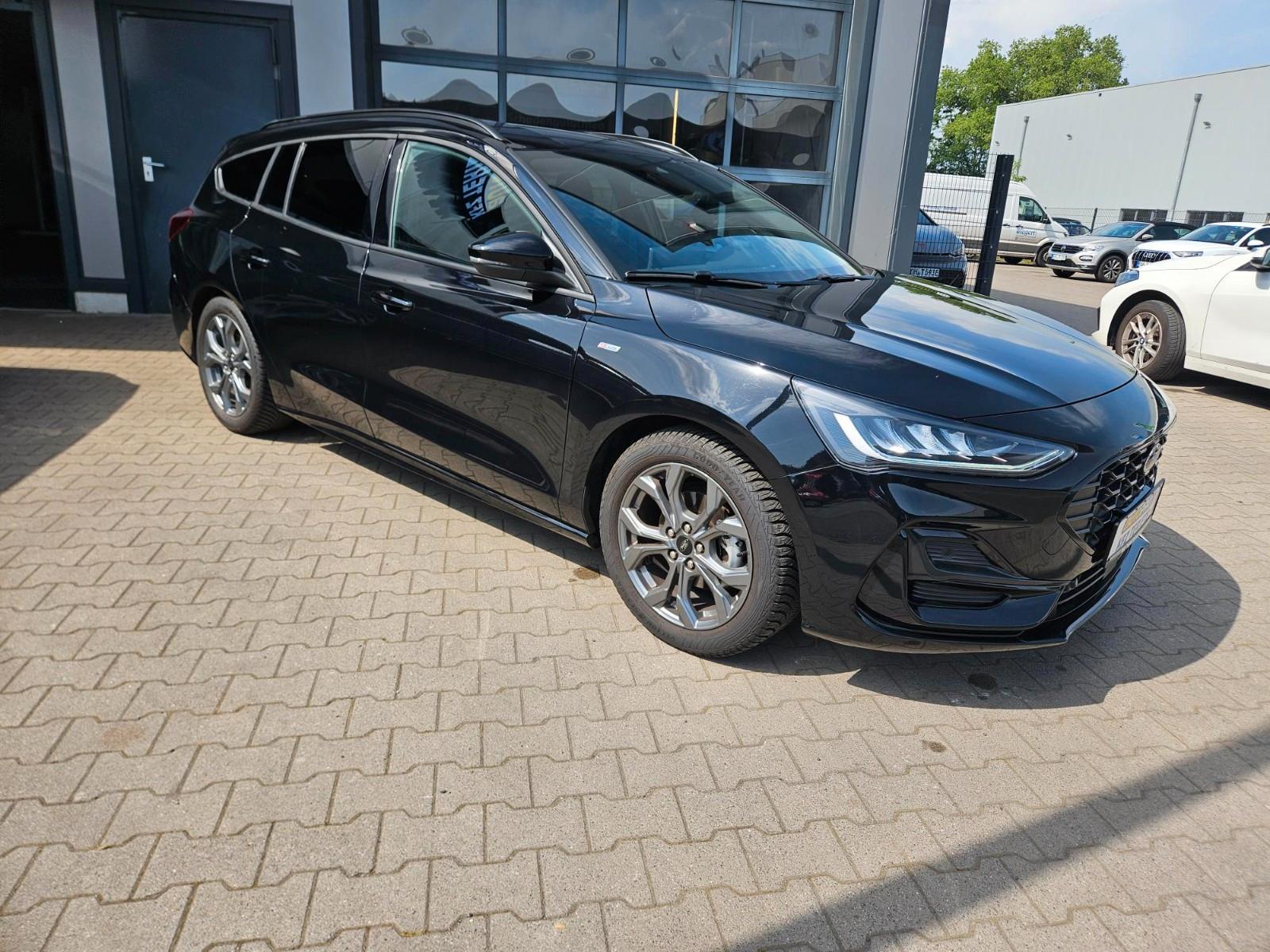 Ford Focus Turnier ST-Line ACC LED NAVI Kamera